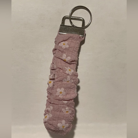 Pink Floral Scrunchie Keychain - Picture 2 of 2